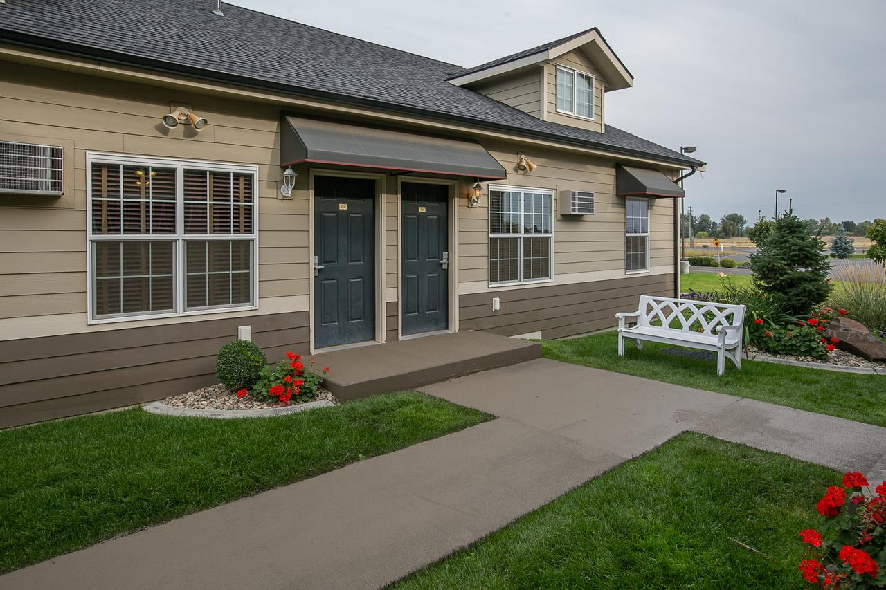 Stratford Suites Spokane Airport エアウェイ・ハイツ エクステリア 写真